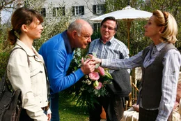 Kathrin von Steinburg (Gr&auml;fin Bibiana von Hepp), Wolfgang B&ouml;ck (Louis Falke), Elmar Wepper (Wendel Overmann), Gisela Schneeberger (Walli Gr&auml;fin von Felsen-Hepp).