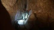 In den Grand Canyon Caverns suchen Höhlenforscher nach unentdeckten Gängen. In den Grand Canyon Caverns suchen Höhlenforscher nach unentdeckten Gängen.