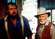 Hilfssheriff Garvey (Merlin Olsen, l.) und Sheriff Pike (Harry Lary, r.) kommen zu sp&auml;t, um den jungen Tim Mahoney daran zu hindern, die Bank auszurauben.