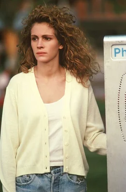 Sara / Laura (Julia Roberts)