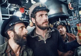 Ausser Gefahr? Kapitaen Hellriegel (Juergen Prochnow, Mitte), der Chefingenieur (Klaus Wennemann, li.) und die Nummer Zwo (Martin Semmelrogge) peilen die Lage. ARD/DEGETO - honorarfrei, Verwendung nur im Zusammenhang mit o. g. Sendung bei Nennung Bild: ARD/DEGETO (S 2), Presse und Programmbetreuung (069) 1509-334 oder -335