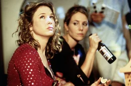L-R: Bridget Jones (Ren&eacute;e Zellweger), Shazza (Sally Phillips)