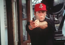 Auf der Jagd nach einem pathologischen Frauenm&ouml;rder: Tom Hardy (Bruce Willis) ...