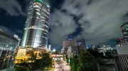 Die japanische Hauptstadt Tokio ist durch Klimawandel und Erdbeben in ihrer Existenz bedroht. Die japanische Hauptstadt Tokio ist durch Klimawandel und Erdbeben in ihrer Existenz bedroht.