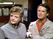 Jessica (Angela Lansbury) trifft im Krankenhaus Scott (Ben Murphy), den Mann ihrer Freundin, die in die Psychatrie eingeliefert wurde.
