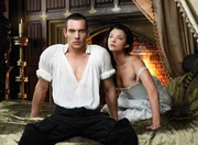 Der König mit seiner Mätresse: Jonathan Rhys Meyers als König Henry VIII, Natalie Dormer als Anne Boleyn. Der König mit seiner Mätresse: Jonathan Rhys Meyers als König Henry VIII, Natalie Dormer als Anne Boleyn.