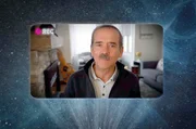 Astronaut Chris Hadfield war dreimal im Weltall. In der Schwerelosigkeit hat er jedes Mal etwa sechs bis acht Prozent seiner Knochenmasse verloren. Auf der Erde hat er durch gezieltes Training alles wiederherstellen können. Astronaut Chris Hadfield war dreimal im Weltall. In der Schwerelosigkeit hat er jedes Mal etwa sechs bis acht Prozent seiner Knochenmasse verloren. Auf der Erde hat er durch gezieltes Training alles wiederherstellen können.