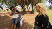 Julia Leischik (r.) sucht in Brasilien die Eltern von Manuel. Doch wird sie fündig werden und seinen Herzenswunsch erfüllen können?