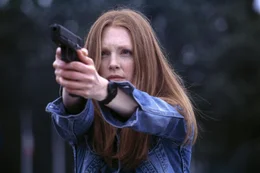 Die gro&szlig;e Karriere beim FBI blieb f&uuml;r Clarice Starling (Julianne Moore) bisher aus, doch auf einmal bekommt sie die Chance, doch noch einen Schritt nach oben auf der Karriereleiter zu machen ...