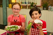 Anika und Ben zeigen, wie man aus Erbsen und Minze einen k&ouml;stlichen Brotaufstrich macht.