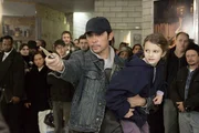 Der Pädophile und Sadist Victor Gitano (Lou Diamond Phillips) wird von der Polizei gejagt und nimmt die kleine Rebecca Clifford (Tristen Douglass) als Geisel. Er ist sehr brutal und wird nur erregt, wenn jemand grausame Schmerzen erleidet. Wird er Rebecca auch misshandeln und töten?
