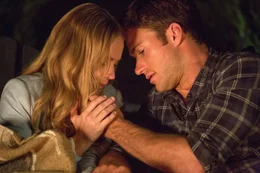 Sophia Danko (Britt Robertson), Luke Collins (Scott Eastwood)