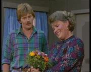 L-R: Franzl (Rudi Decker), Vroni Leitner, Bäuerin (Christiane Blumhoff)