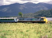 TranzAlpine in der Nähe des Örtchens Moana auf der Westseite der Südinsel Neuseelands. TranzAlpine in der Nähe des Örtchens Moana auf der Westseite der Südinsel Neuseelands.