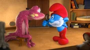 Papa Schlumpf untersucht Beauty, der durch einen Zaubertrank ein Feuersalaschlumpf wurde. Papa Schlumpf untersucht Beauty, der durch einen Zaubertrank ein Feuersalaschlumpf wurde.