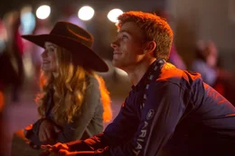 Sophia Danko (Britt Robertson), Luke Collins (Scott Eastwood)