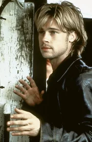 Dem jungen IRA-K&auml;mpfer Francis McGuire (Brad Pitt) ist es gelungen, aus einem britischen Gef&auml;ngnis zu entkommen ?