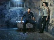 Kurt Weller (Sullivan Stapleton, l.) soll mit Hilfe von Jane (Jaimie Alexander, r.) der Terrorgruppe "Sandstorm" das Handwerk legen, nicht ahnend, dass deren Anführer Janes leibliche Mutter ist ... Kurt Weller (Sullivan Stapleton, l.) soll mit Hilfe von Jane (Jaimie Alexander, r.) der Terrorgruppe "Sandstorm" das Handwerk legen, nicht ahnend, dass deren Anführer Janes leibliche Mutter ist ...
