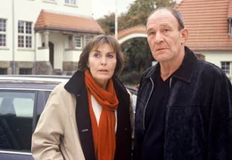 Vera (Thekla Carola Wied) und Andreas Klunert (Michael Mendl) f&uuml;rchten um den Fortbestand ihrer Lederwarenfirma.