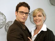 rbb Fernsehen NICHTS ALS &Auml;RGER MIT DEN M&Auml;NNERN, Deutschland 2009, Regie Matthias Steurer, am Sonntag (24.06.12) um 15:35 Uhr. Ben Hallbauer (Stephan Luca) mit seiner Verlobten Betty Reiser (Cecilia Kunz).