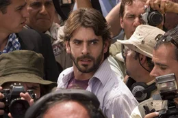 Der spanische Zivilpolizist Enrique (Eduardo Noriega) versucht alles, um den Anschlag noch zu verhindern. Doch dann wird er selbst zum Ziel.