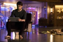 Walter Mabry (Daniel Radcliffe)