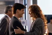 Julianne (Julia Roberts) freut sich, ihren besten Freund Michael (Dermot Mulroney) wiederzusehen.
