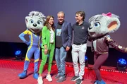 Michael Mack (M.) präsentiert zusammen mit seinen Geschwistern Ann-Kathrin und Thomas den ersten Kinofilm des Europa-Parks "Grand Prix Edventure". Michael Mack (M.) präsentiert zusammen mit seinen Geschwistern Ann-Kathrin und Thomas den ersten Kinofilm des Europa-Parks "Grand Prix Edventure".
