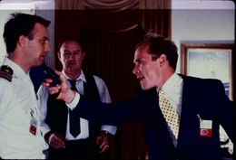 L-R: Tom Farrell (Kevin Costner), David Brice (Gene Hackman) und Scott Pritchard (Will Patton)