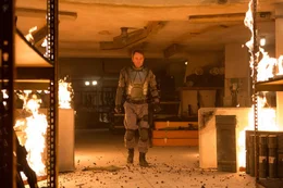 Urspr&uuml;nglich war John (Jason Clarke) der Anf&uuml;hrer im Widerstand gegen die Maschine, doch urpl&ouml;tzlich wechselt er die Fronten ...