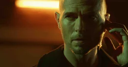 Decker (Luke Goss)