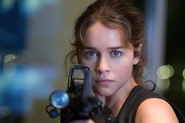 Sarah (Emilia Clarke) wei&szlig; sich immer zu verteidigen, doch ein Geheimnis aus der Vergangenheit holt sie ein ...