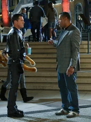(v.li.): George Eads (Nick Stokes), Laurence Fishburne (Dr. Raymond Langston).