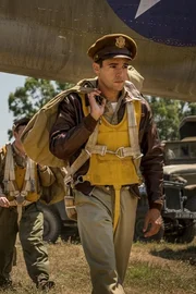 Yossarian (Christopher Abbott)