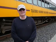 Clark Simmons ist der Gr&uuml;nder der Dunedin Eisenbahn.