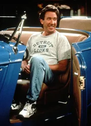 Tim (Tim Allen) ist stolz auf seinen in mühevoller Kleinarbeit zusammen gesetzten Hot Rod. Mit seinem Gefährt zögert Tim keine Sekunde, seinen ewigen Konkurrenten Bob Vila zu einem Rennen herauszufordern. Tim (Tim Allen) ist stolz auf seinen in mühevoller Kleinarbeit zusammen gesetzten Hot Rod. Mit seinem Gefährt zögert Tim keine Sekunde, seinen ewigen Konkurrenten Bob Vila zu einem Rennen herauszufordern.