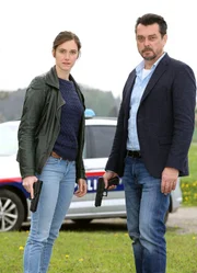 F&uuml;r den Grazer Chefermittler Sascha Bergmann (Hary Prinz) und seine Partnerin Sandra Mohr (Miriam Stein) artet ein Routinefall im beschaulichen Oststeirischen H&uuml;gelland v&ouml;llig unerwartet in Arbeit aus: Was zun&auml;chst wie der Freitod eines Betrunkenen aussieht, entpuppt sich als schlecht getarnter Mord!