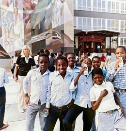An der Schule der Freundschaft in Sta&szlig;furt lernten 899 mosambikanischen Sch&uuml;ler (von 1982-1988)