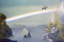 Der Bauernsohn (Mircea Breazu) kehrt mit der &bdquo;goldenen &Auml;hre der G&uuml;te&ldquo; zum Schloss hinterm Regenbogen zur&uuml;ck.