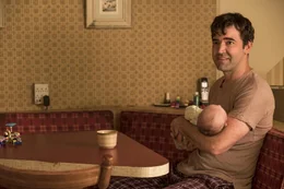 Drew (Ron Livingston)