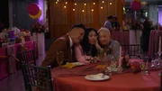 v.li.: Wally (BD Wong), Nora (Awkwafina), Grandma (Lori Tan Chinn)