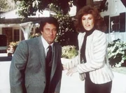 Jennifer Hart (Stefanie Powers, r.) und der Bodybuilding-Champion Vince Nucona (Frank Zane, l.) müssen sich beeilen, um Jonathan aus einer äußerst prekären Lage herauszuboxen ... Jennifer Hart (Stefanie Powers, r.) und der Bodybuilding-Champion Vince Nucona (Frank Zane, l.) müssen sich beeilen, um Jonathan aus einer äußerst prekären Lage herauszuboxen ...