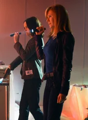 (v.li.): Jorja Fox (Sara Sidle), Marg Helgenberger (Catherine Willows).