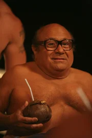 Frank Reynolds (Danny DeVito)