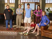 L-R: Berta (Conchata Ferrell), Alan (Jon Cryer), Charlie (Charlie Sheen), Jake (Angus T. Jones), Judith Harper (Marin Hinkle), Evelyn Harper (Holland Taylor)
