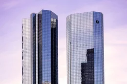 Der Deutsche Bank Tower im Bankenviertel Frankfurt.