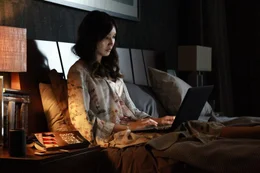 Henny (Gemma Chan)