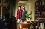 L-R: Charlie Harper (Charlie Sheen) und Alan Harper (Jon Cryer)