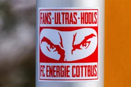 Das Umfeld der Fanszene von Energie Cottbus gilt als Sammelbecken rechtsextremer Fans.
