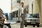 John Smith (Zachary Quinto)